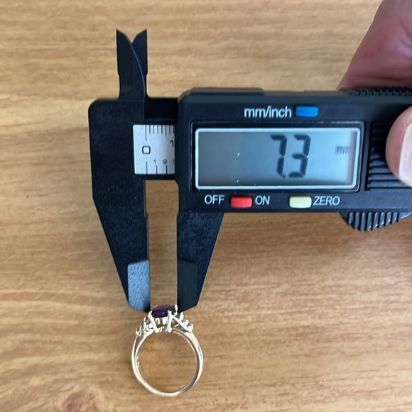 14k Amethyst and Diamond Ring - Picture 14 of 14